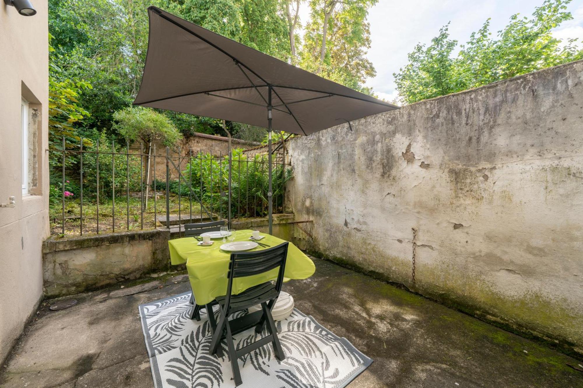 Appartement La Teranga De Kadi & Cathy, Avec Jardin Privatif